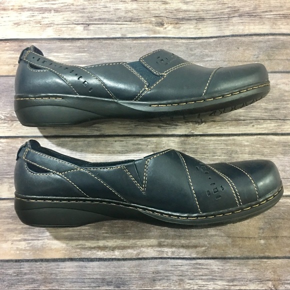 (Sold) Clark’s Women’s Navy/Charcoal Loafers 11 - Picture 2 of 7